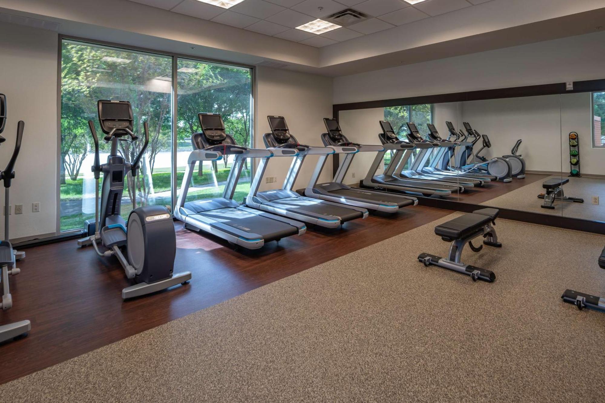 Doubletree By Hilton Dallas-Farmers Branch Dış mekan fotoğraf