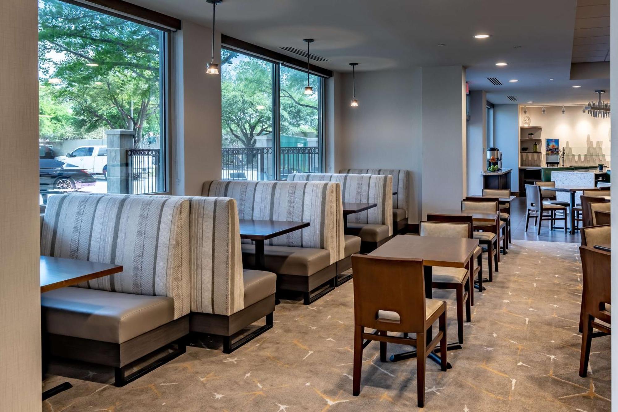 Doubletree By Hilton Dallas-Farmers Branch Dış mekan fotoğraf